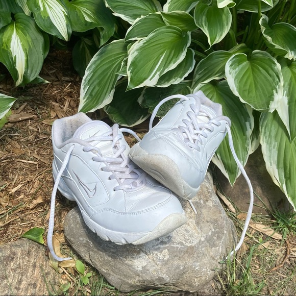 ☁️ VINTAGE Nike Air Sneakers size 7.5 ☁️